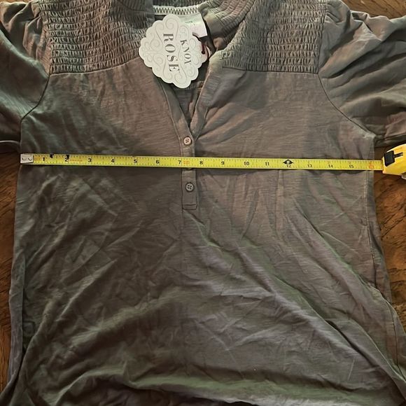 Knox rose army green color shirt, size XS, brand new!!🔥🔥🔥🌺🌺🌺🌺 - Picture 7 of 7